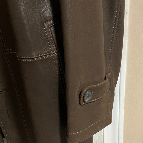 Danier Brown Leather Men's Coat - Picture 6 of 16